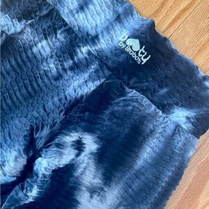 Booty by Brabants Original Leggings in Black & White Tie Dye